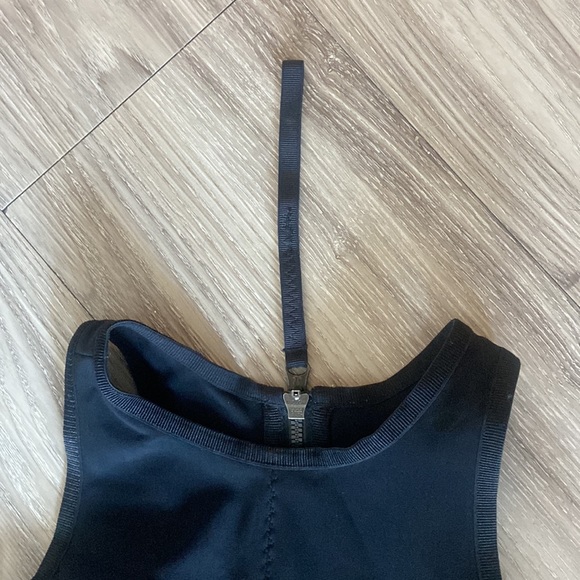 Lululemon Here to There Skater Dress 1st Release- size 6 - Picture 6 of 7